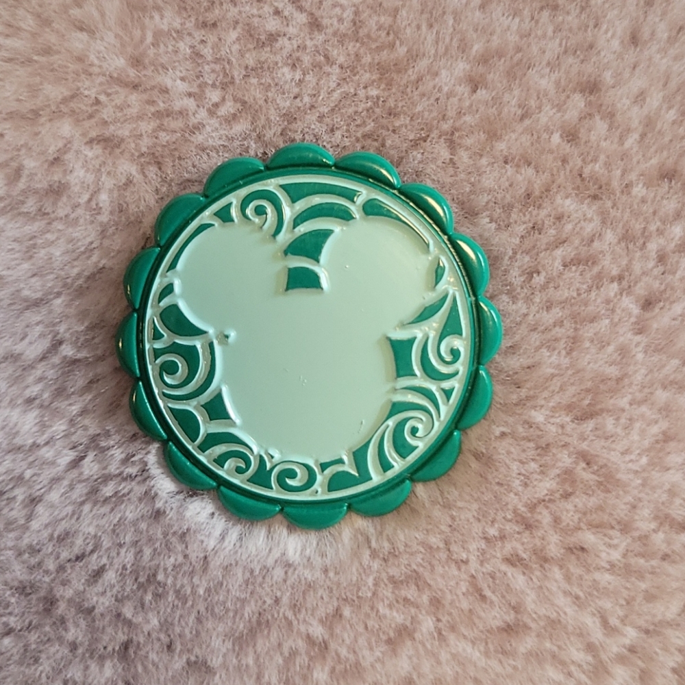 🦖Limited Edition Shanghai Disney Mickey Head Pin